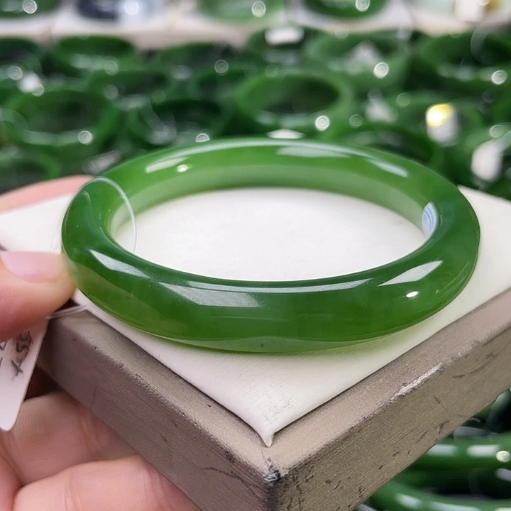 未镶嵌手镯和田玉（碧玉）