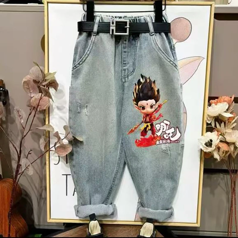 2025年春秋新款魔童闹海休闲百搭洋气款式牛仔裤