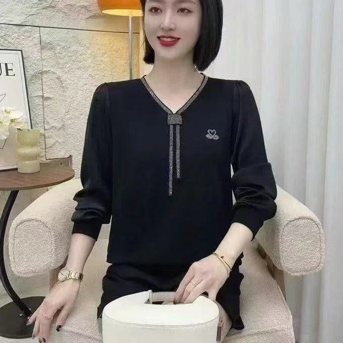 81126领结流苏爱心亮钻长袖小衫时尚百搭显瘦减龄洋气上衣