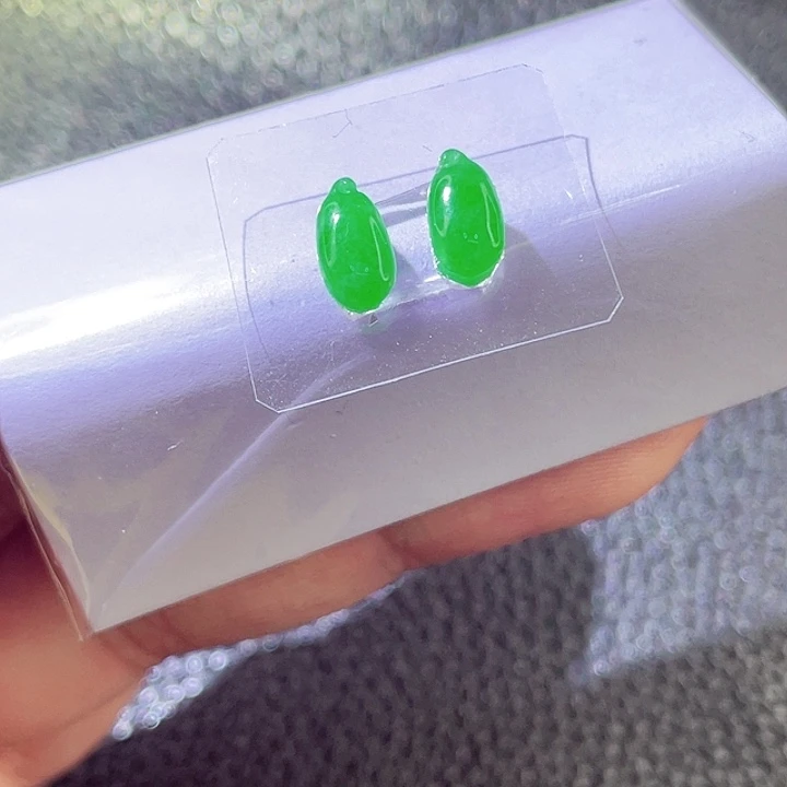 未镶嵌定制翡翠翡翠