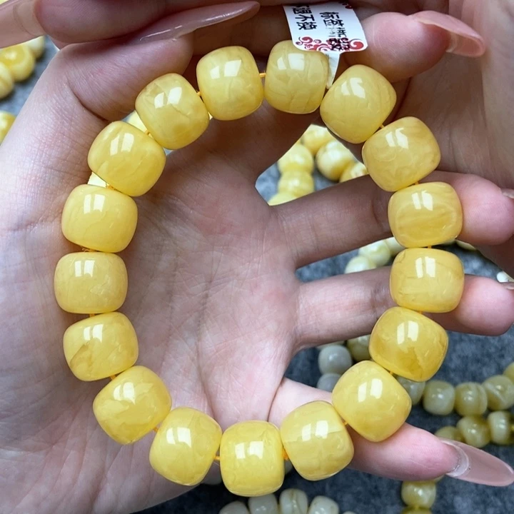 琥珀未镶嵌珠宝奇石15