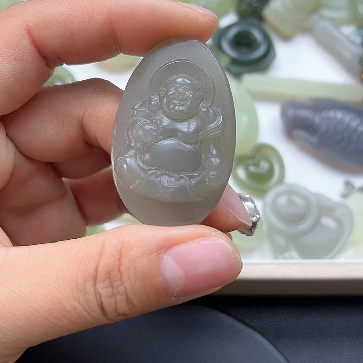 【闪购商品】颈饰未镶嵌和田玉