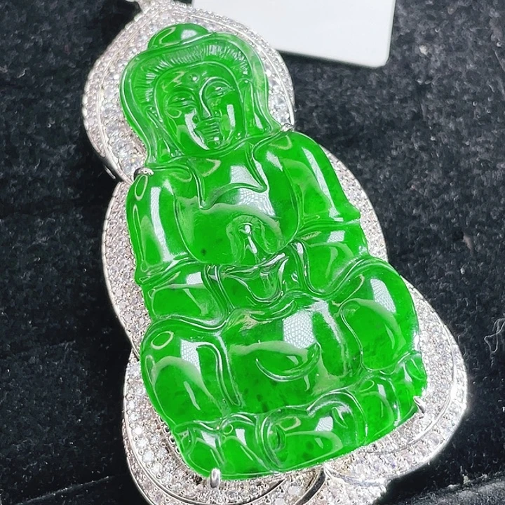 翡翠未镶嵌颈饰84