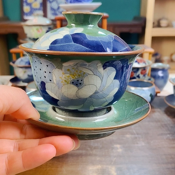 瓷片手工制作工艺精湛等