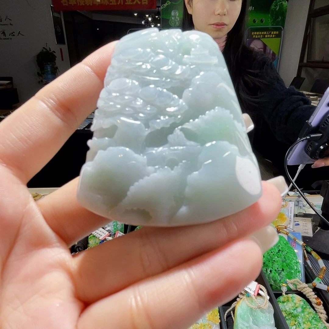 颈饰未镶嵌翡翠一