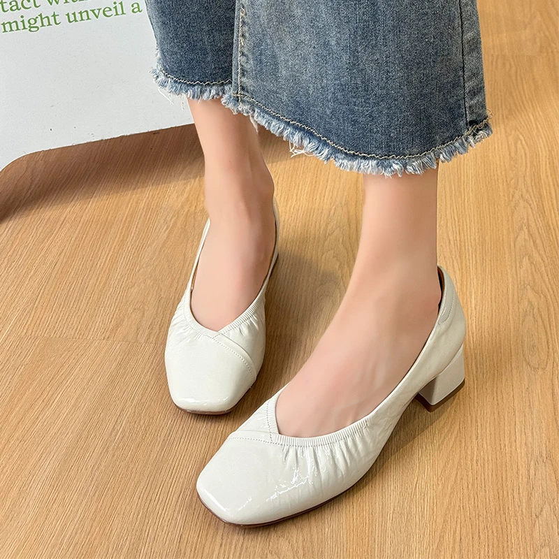 羊漆皮单鞋2025浅口百搭方头粗跟玛丽珍配裙子上班通勤羊皮垫女鞋