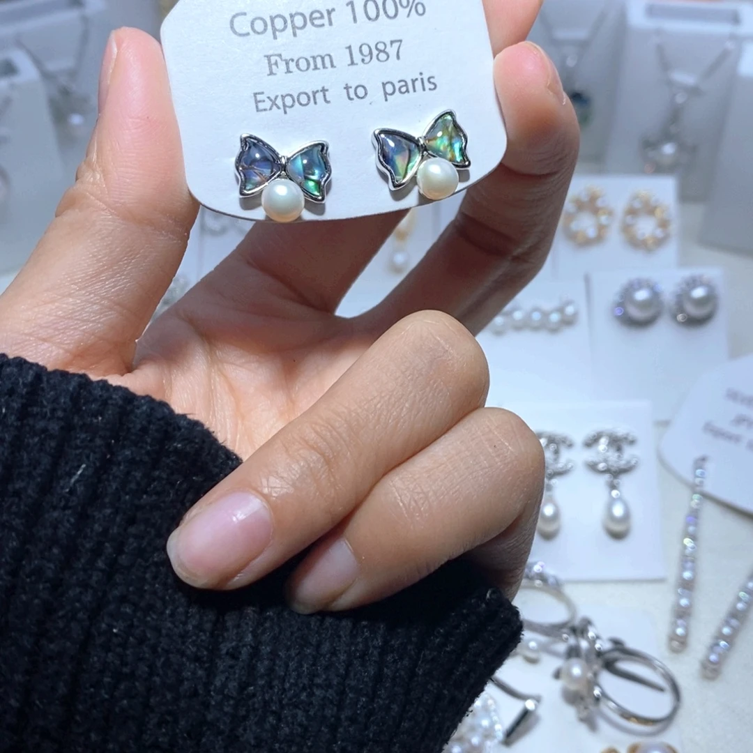 未镶嵌淡水珍珠耳饰