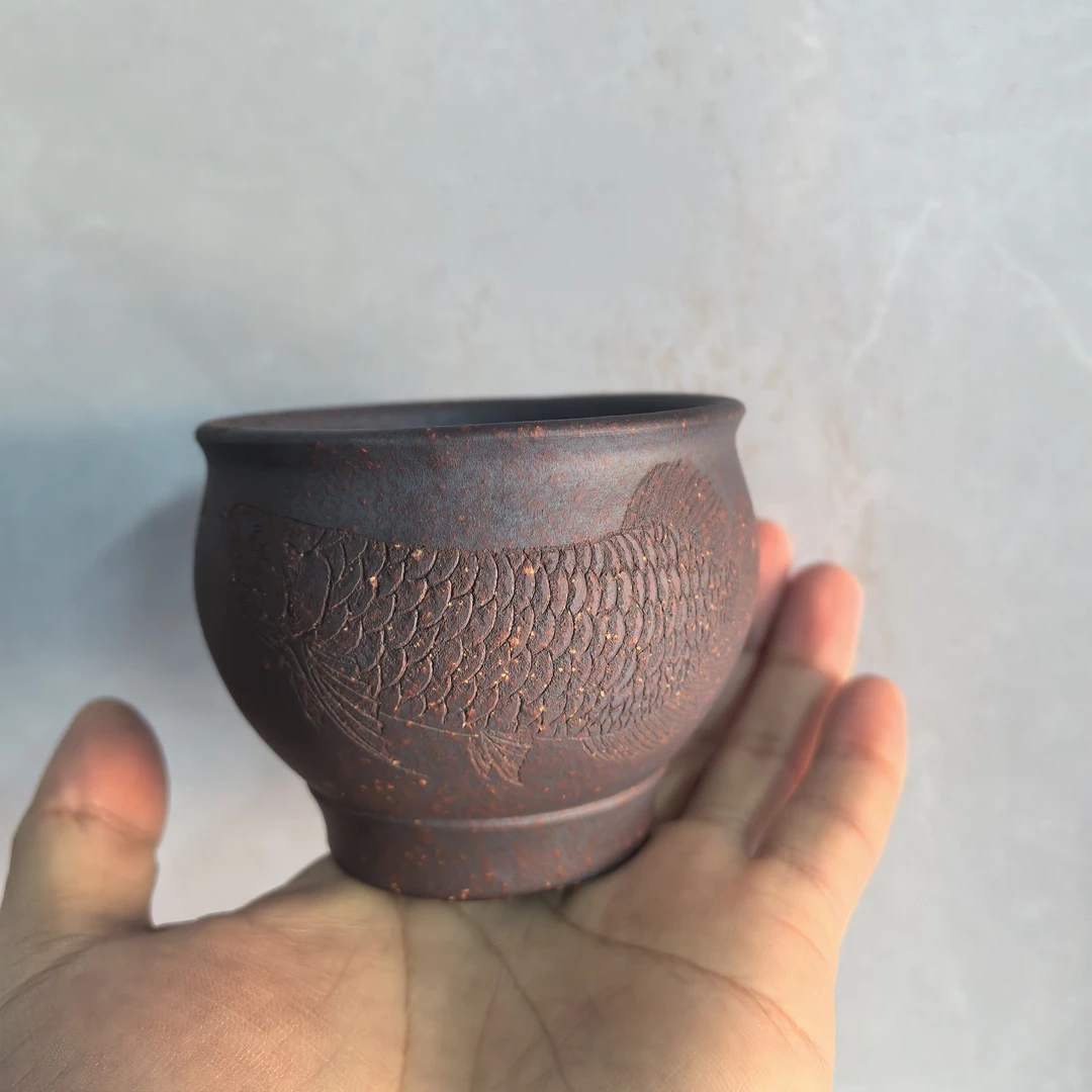 宜兴紫砂  铁锈红泥料   名家张志安徒弟  孙玉春刻