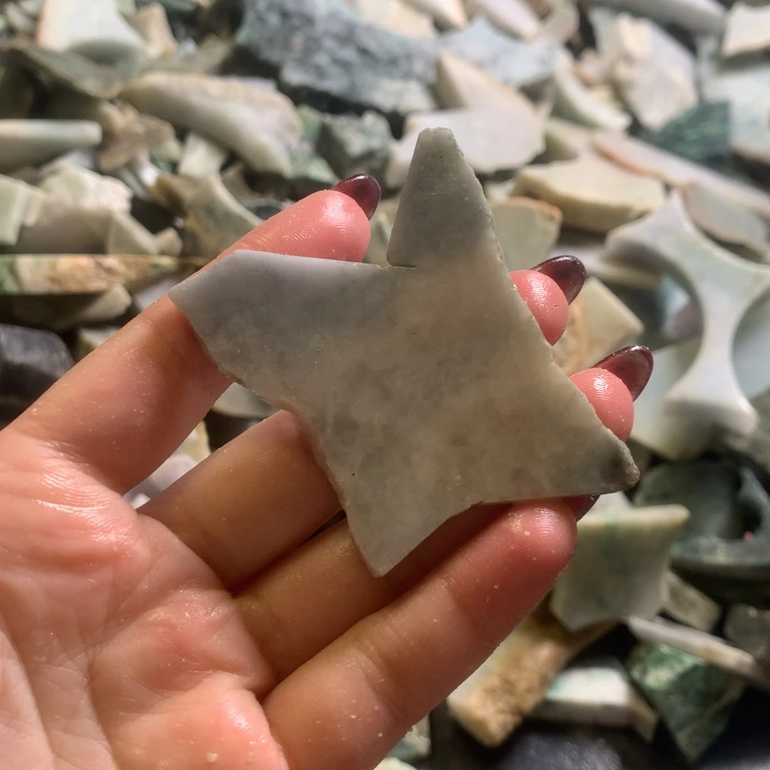 翡翠颈饰未镶嵌缅甸翡翠