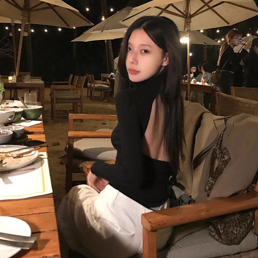 莫代尔后背镂空长袖T恤女2025新款辣妹露背内搭修身高领外穿上衣