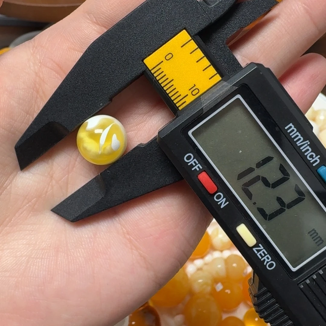 琥珀未镶嵌裸石蜜蜡圆珠