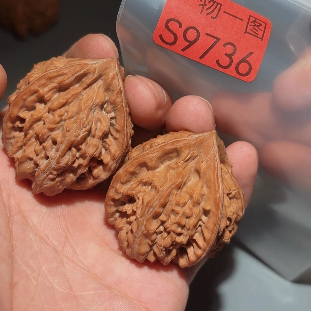 把件文玩核桃文山三棱
