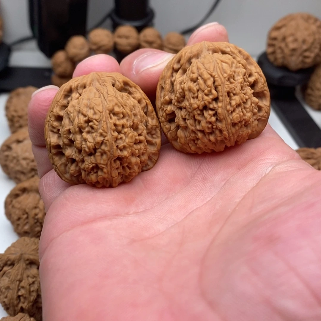 文玩核桃吊坠田**夫南将石39