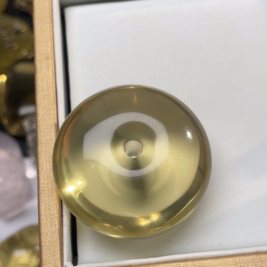 羊***咩石材天然水晶吊坠摆件