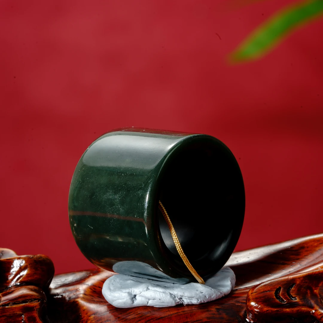 Lot34 和田玉扳指38.42g/十竹斋拍卖1610537