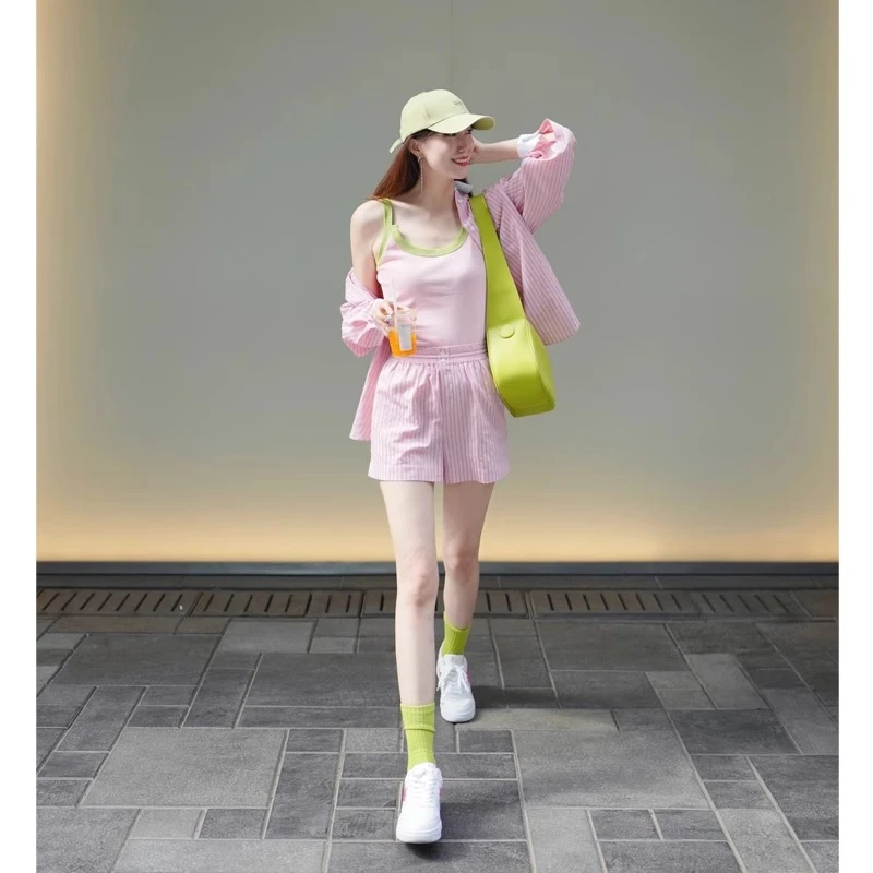 时尚休闲炸街粉色衬衫套装女夏季高级感减龄条纹防晒衣短裤两件套