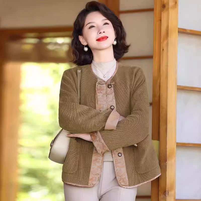 50多岁洋气妈妈秋装外套中老年女装国风短款夹克2025新款春秋上衣