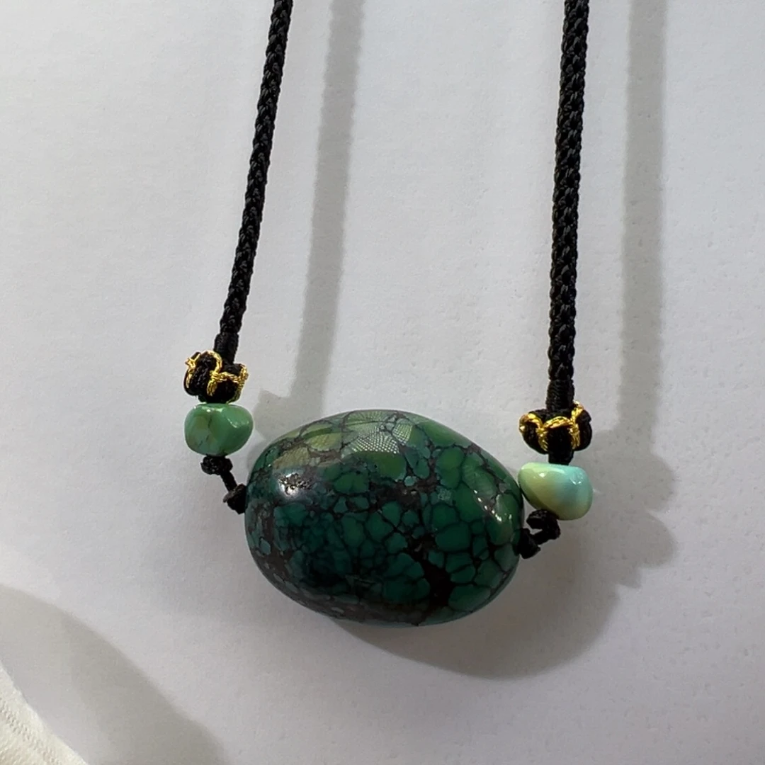 绿松石未镶嵌挂件