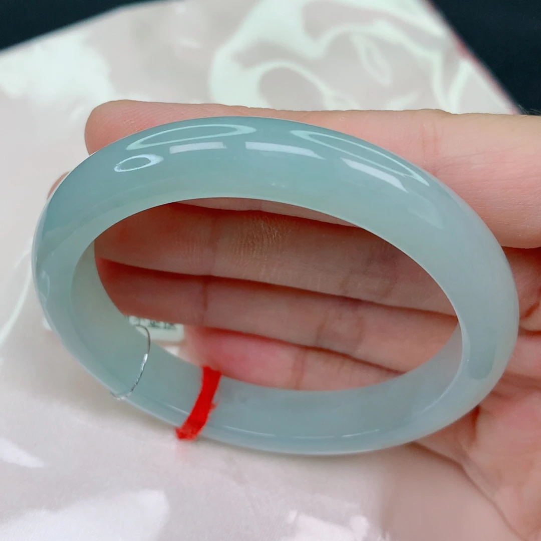 未镶嵌手镯翡翠54贵妃，冰润甜绿，细纹