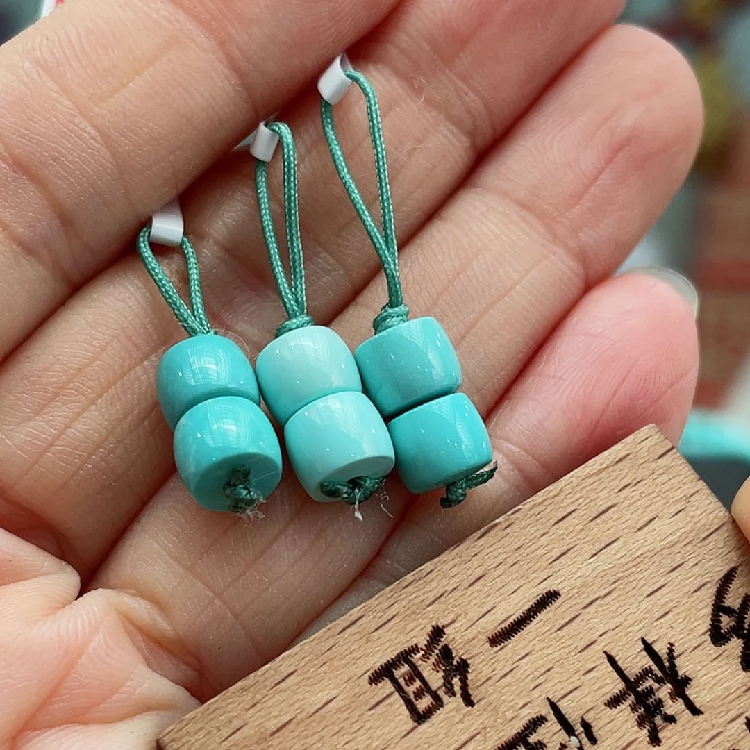 绿松石颈饰未镶嵌