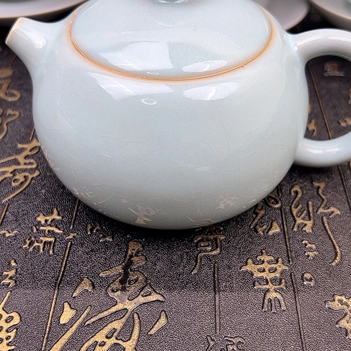 汝瓷天青釉西施壶