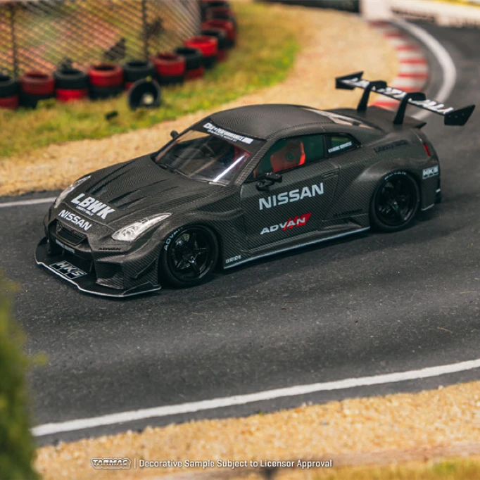 TW 1:43比例nissan R35 35GT-RR全碳 合金汽车模型收藏摆件
