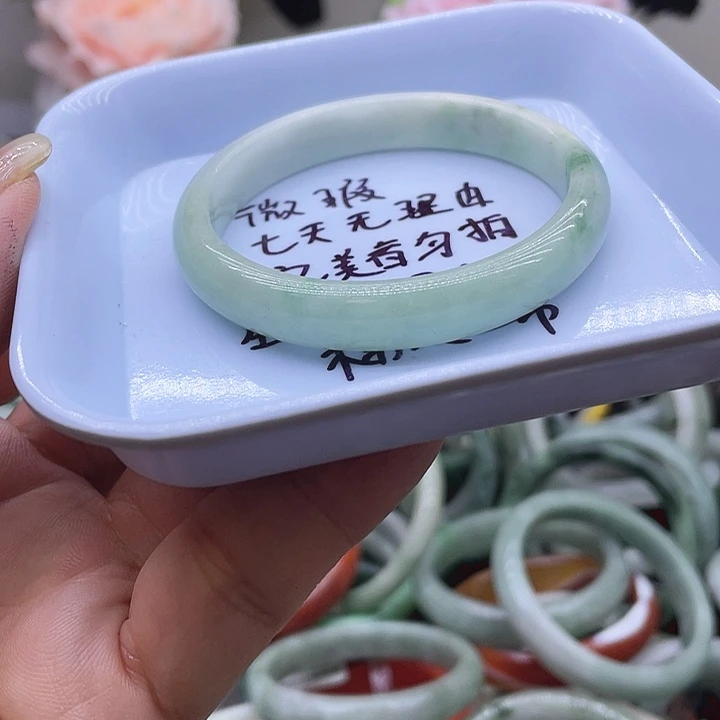 翡翠未镶嵌手镯手镯
