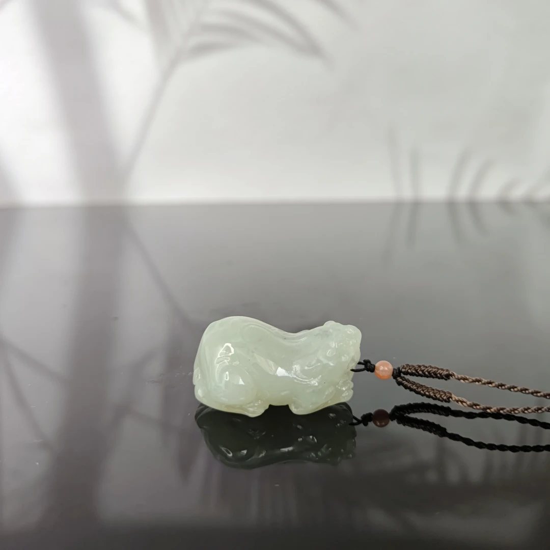 J和田玉貔貅吊坠0300