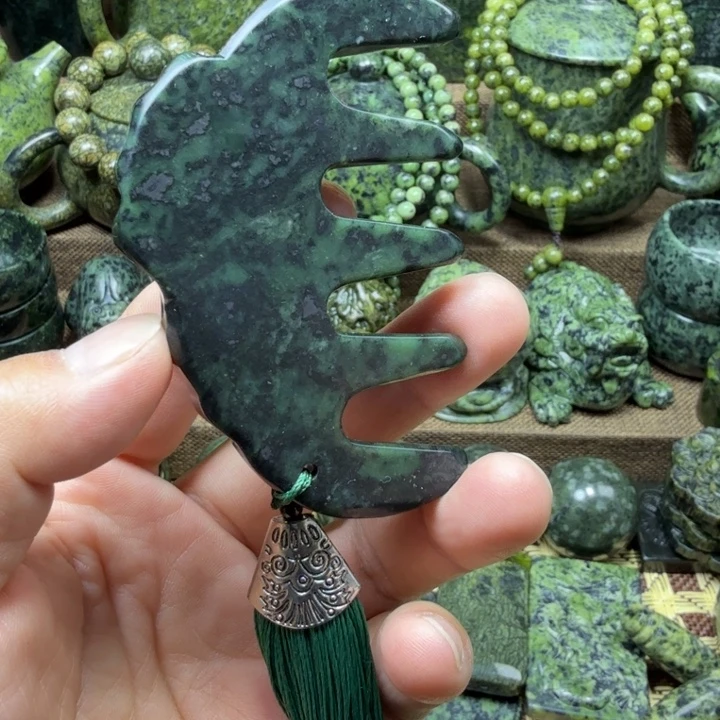 蛇纹石玉未镶嵌药王石能量养生产品