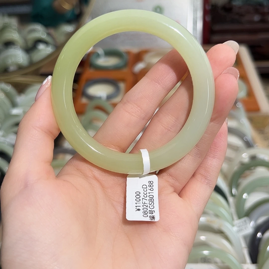 和田玉手镯未镶嵌新疆若羌黄口半山水 圆条56