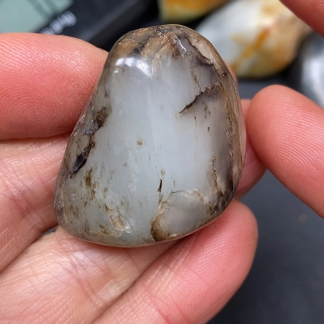 和田玉未镶嵌珠宝奇石