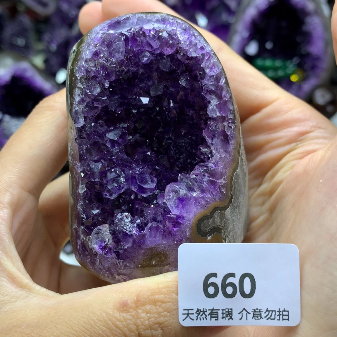 未镶嵌水晶大型摆件（非配饰）