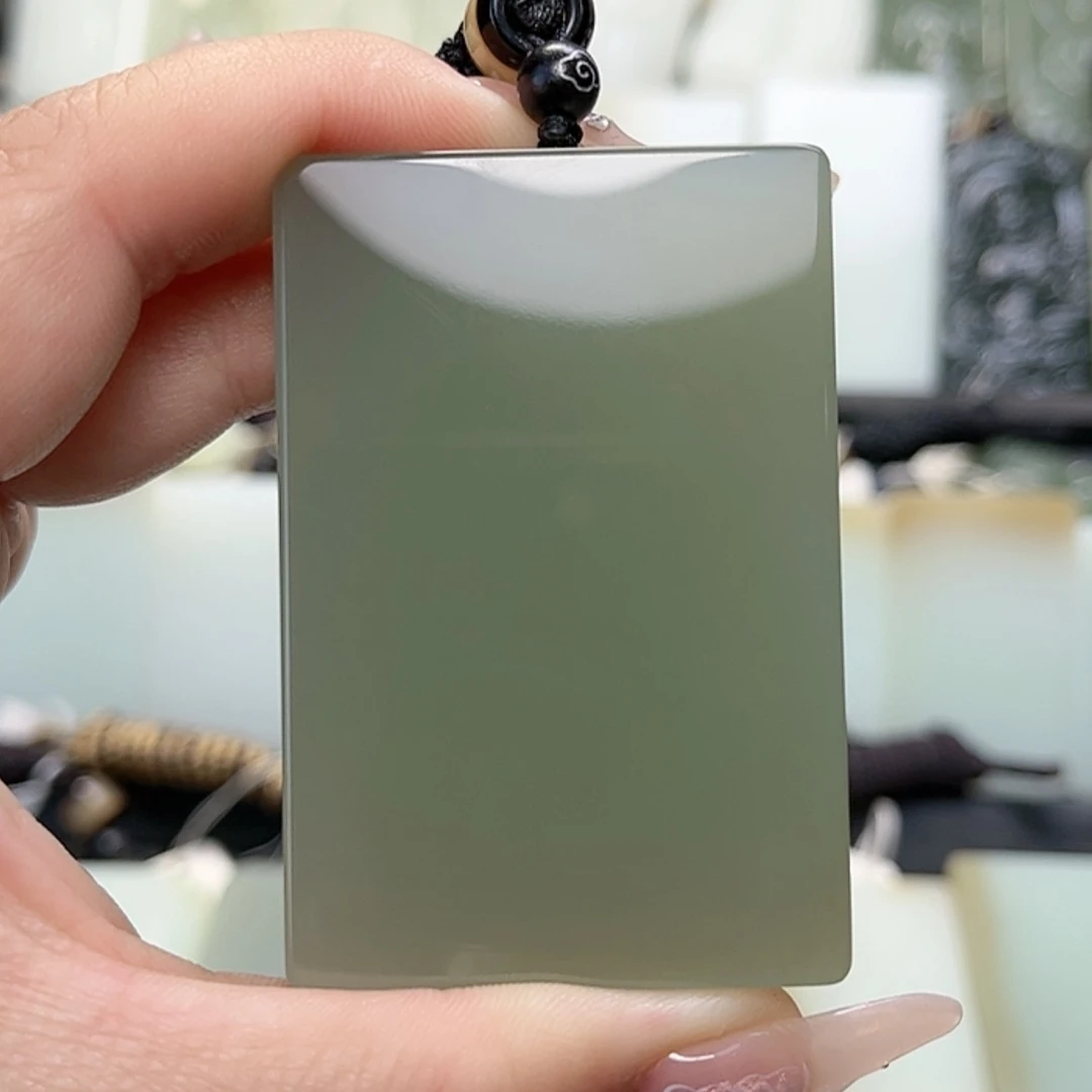 【闪购商品】颈饰未镶嵌和田玉浪****。