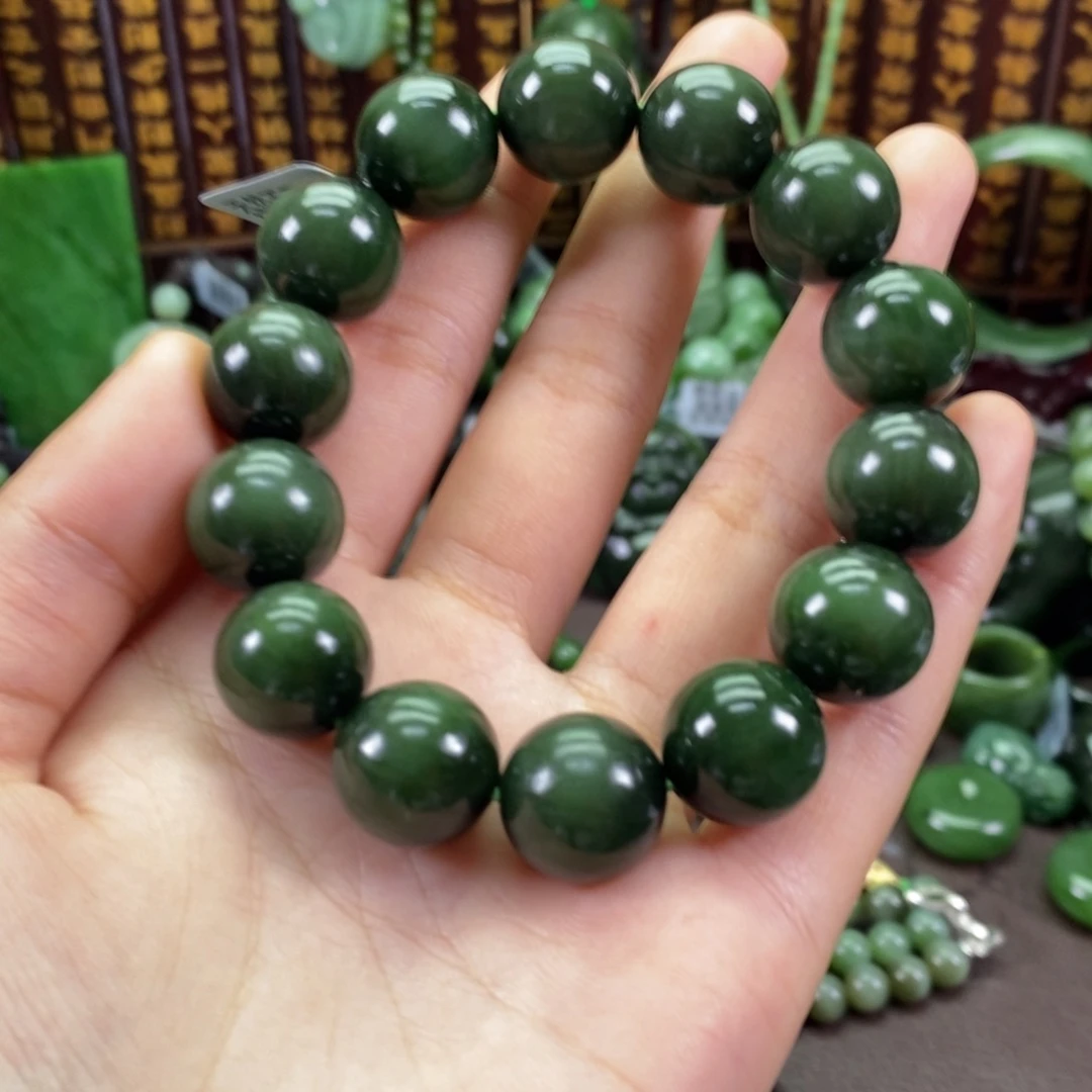 和田玉未镶嵌珠宝奇石