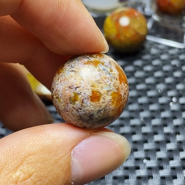 用***4玛瑙/玉髓未镶嵌颈饰