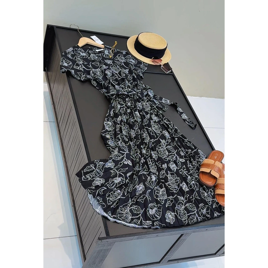 夏季欧货时髦圆领短袖复古印花收腰系带短袖黑色气质连衣裙