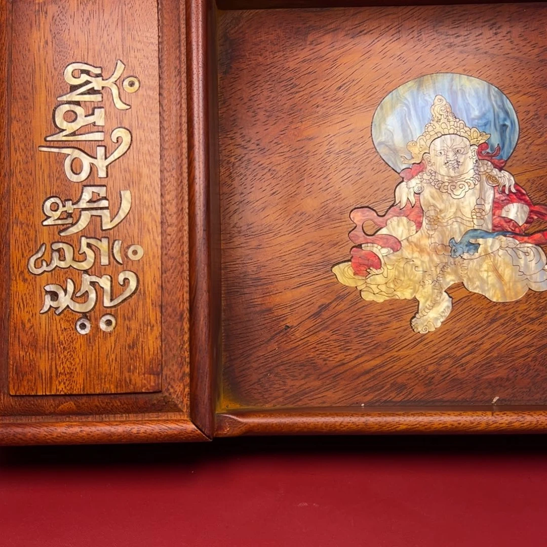 泥塑藏式风格大盘