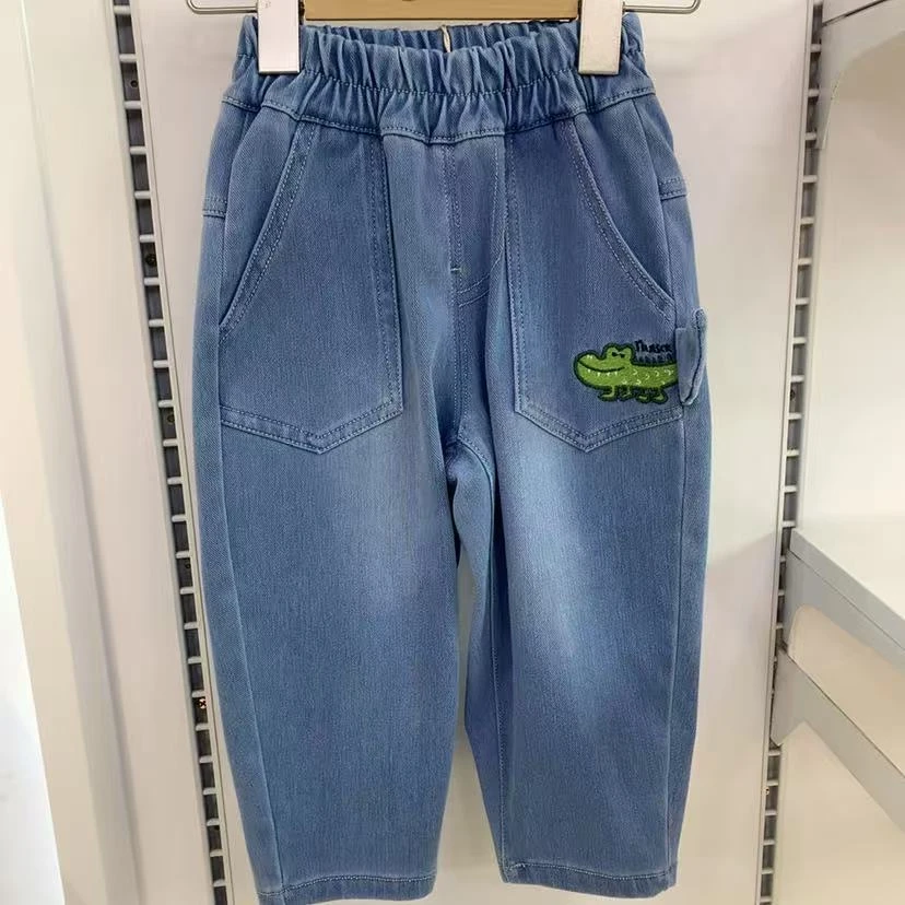 6725-8散口针织卡通牛仔裤（鳄鱼）