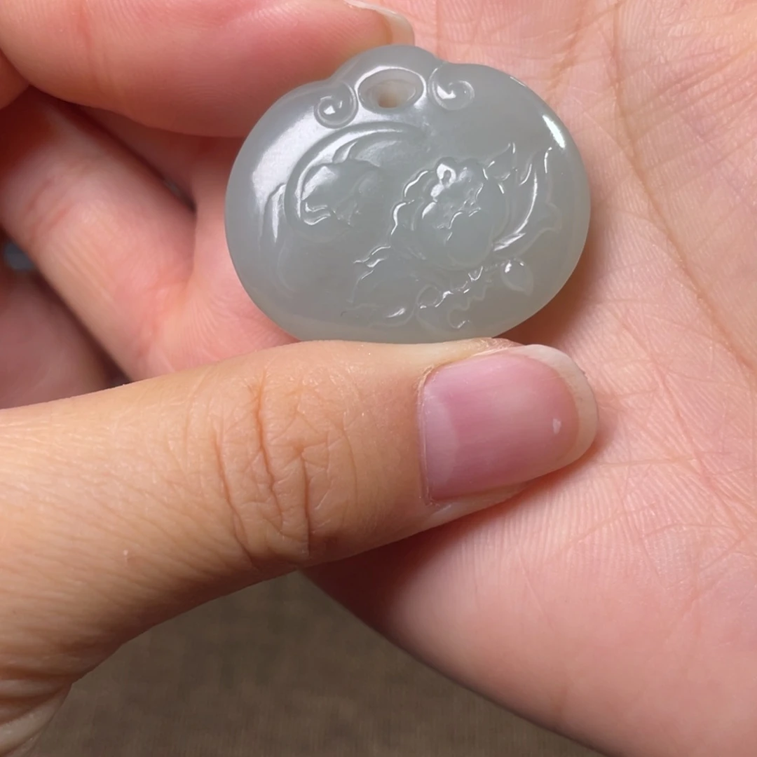 和田玉未镶嵌吊坠(赠链)清白锁