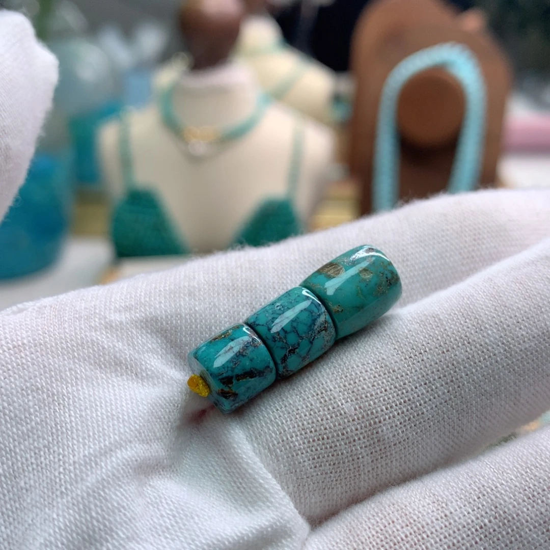 绿松石未镶嵌饰品