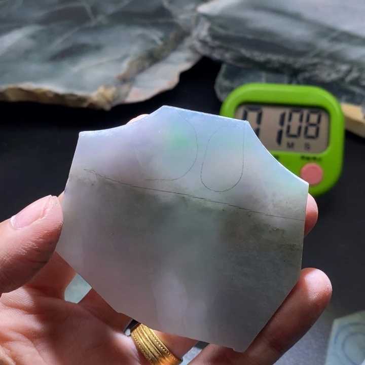 非***墨颈饰未镶嵌翡翠料子