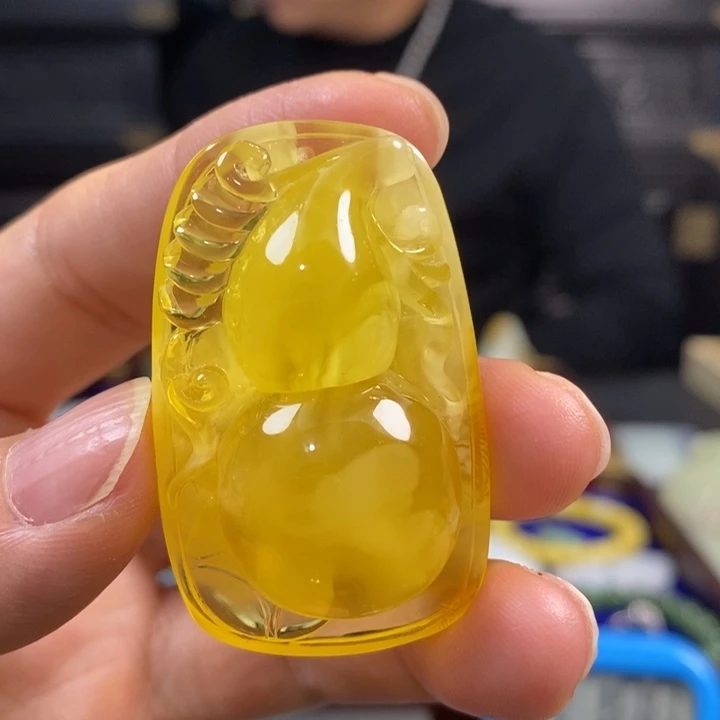 蜜蜡未镶嵌颈饰蜜蜡吊坠