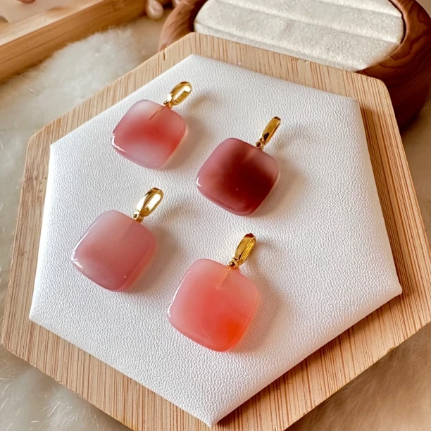 天然盐源玛瑙吊坠