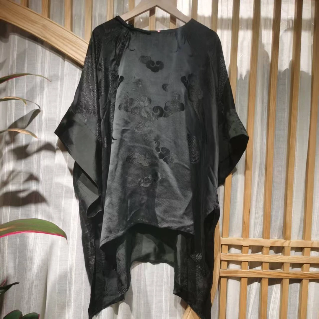 凤徕兮私人定制彩色缎面暗纹黑底圆领（NS146-14）