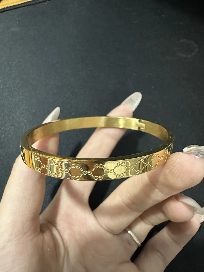 UK24-S062金色黄色轻奢手镯
