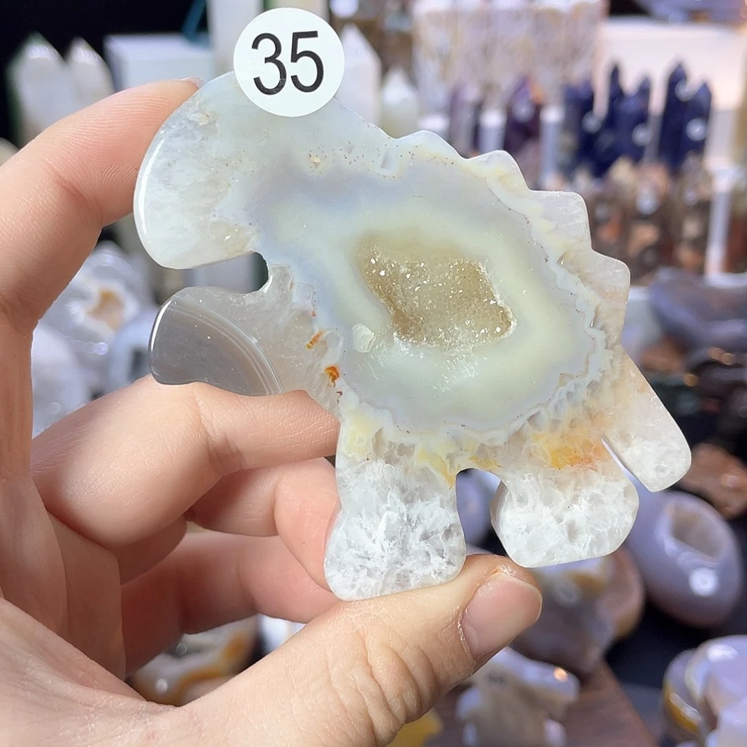 水晶码瑙晶洞小恐龙未镶嵌