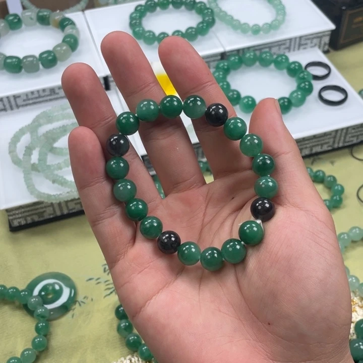 石英质玉（非洲翠）未镶嵌12满绿