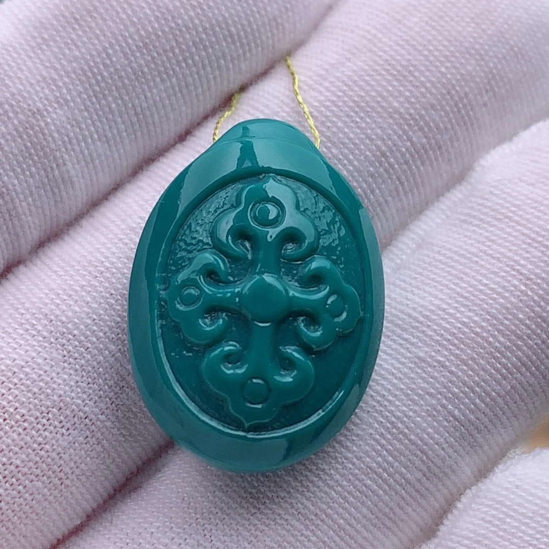 未镶嵌绿松石珠宝奇石