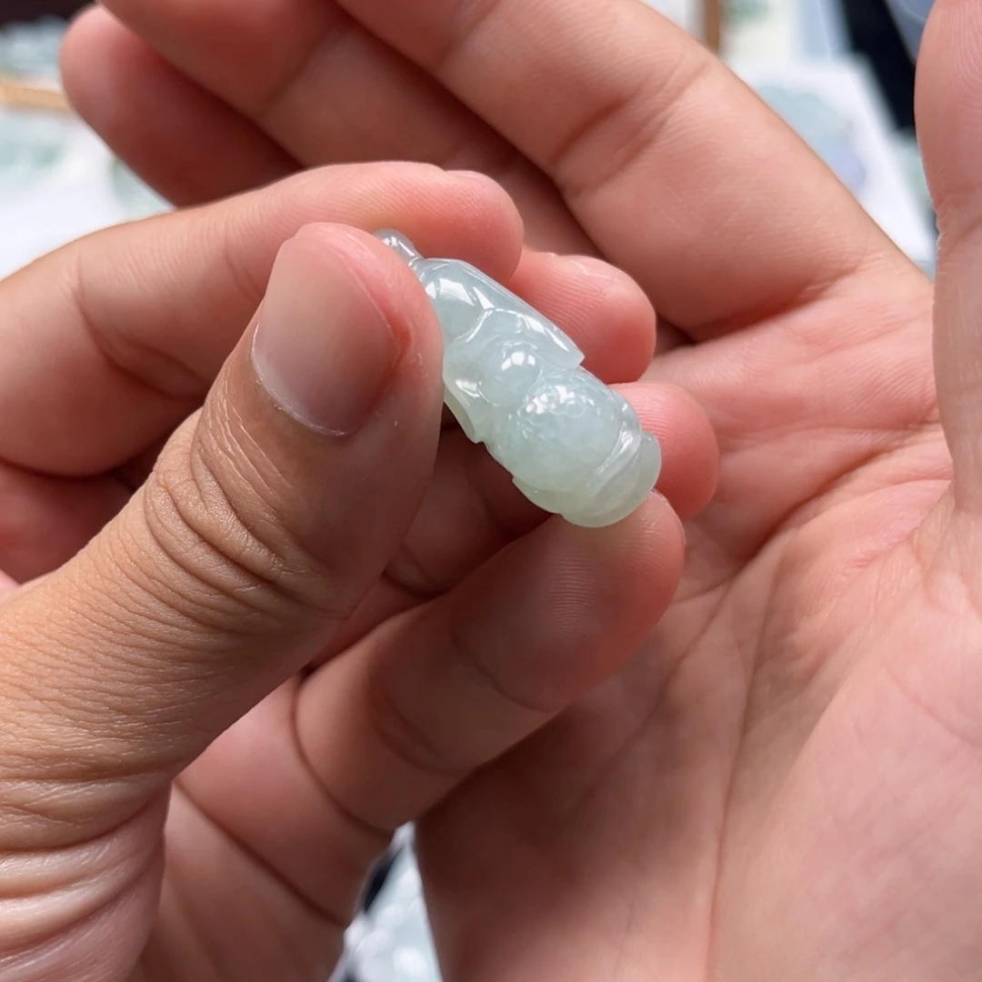 颈饰未镶嵌翡翠天然翡翠A货