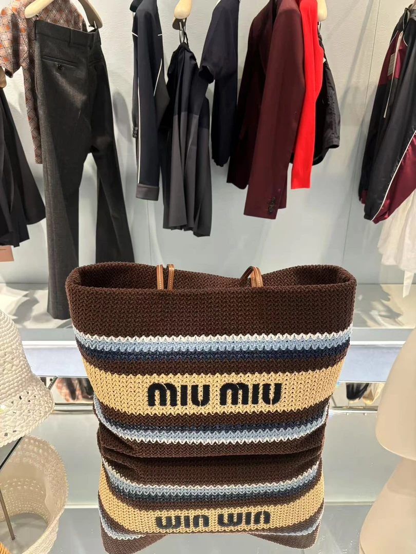 全新未使用 MIU MIU/缪缪 MIU MIU针织托特包包